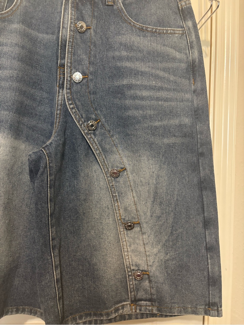 Micas Women’s Blue Denim Jean Shorts with Button Front - Picture 2 of 3